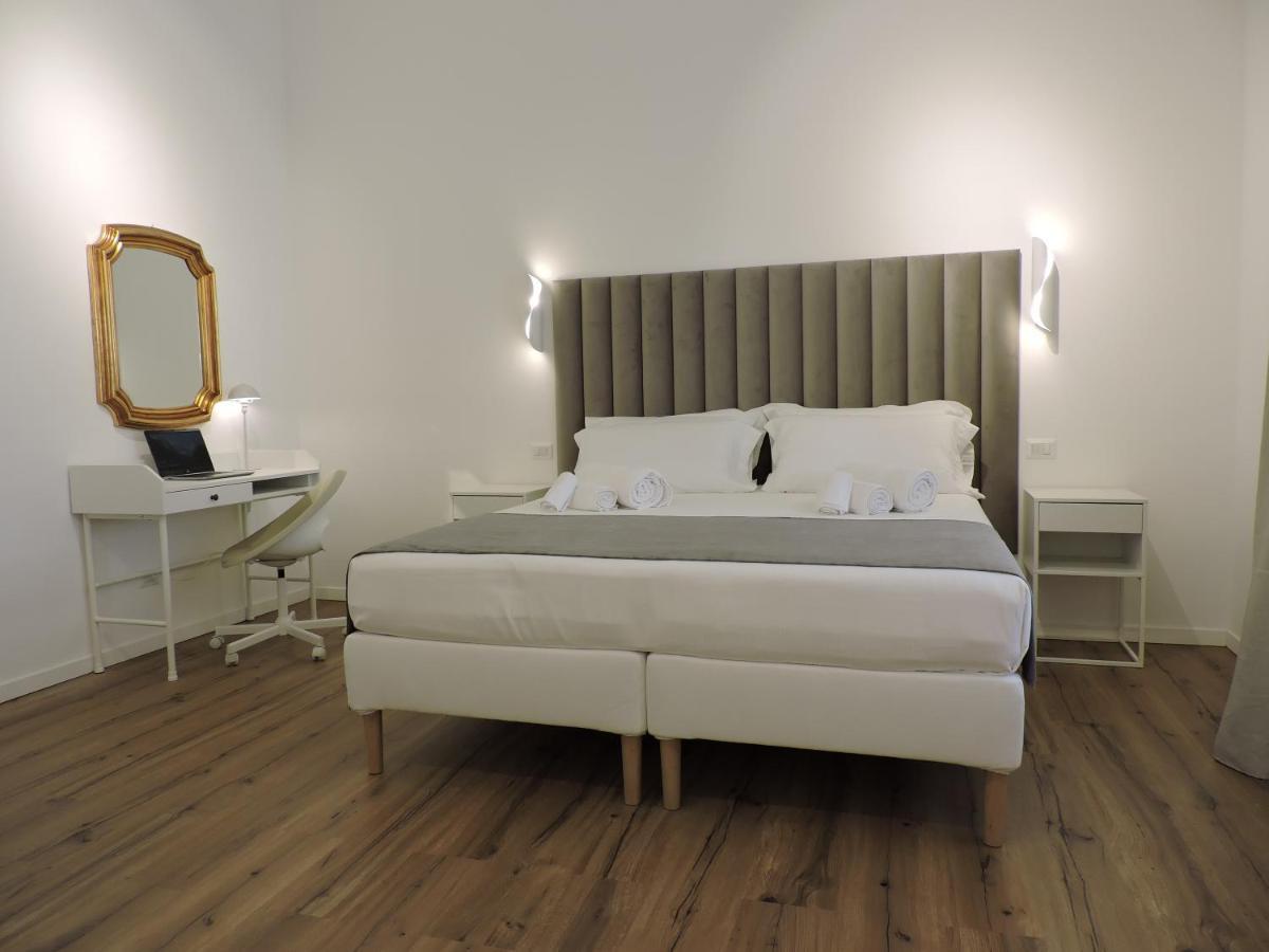Garibaldi 52 Exclusive Apartments Бари Экстерьер фото